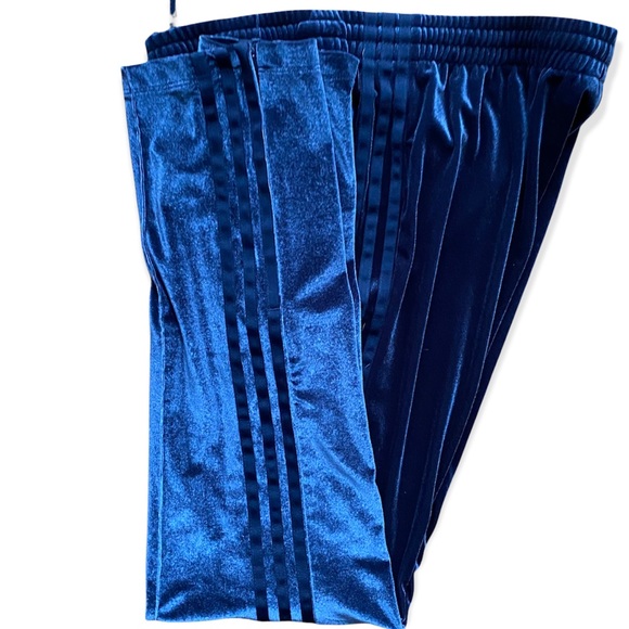 ADIDAS LUXE VELVET FIREBIRD TRACK PANTS Size M - Picture 7 of 7